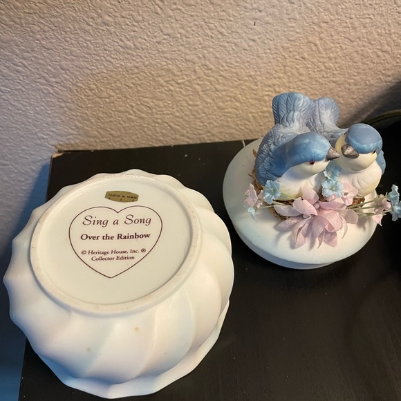 Heritage House Trinket Music Box - Picture 3 of 3